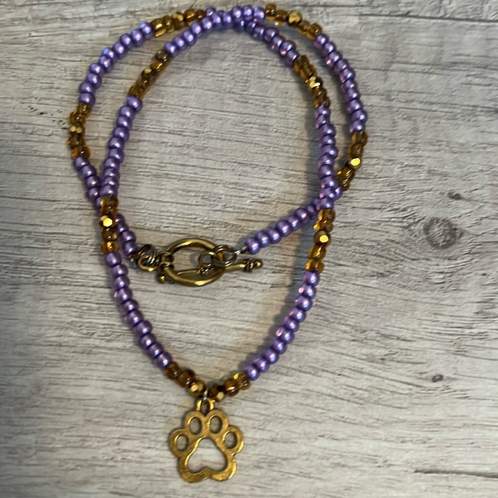 3 For $13
LSU NECKLACE
